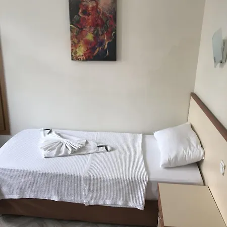 Cim Apartahotel *